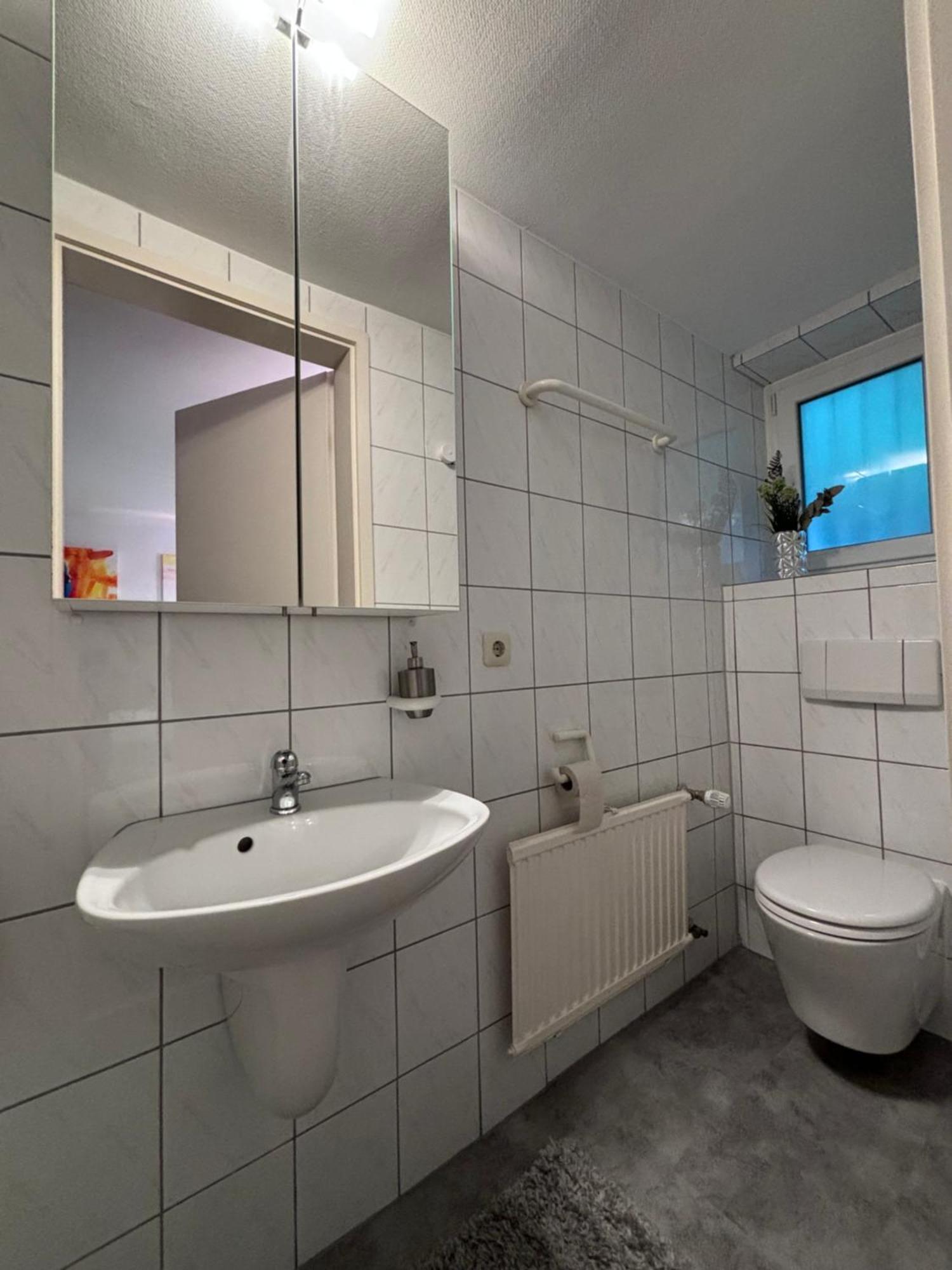 Doppelzimmer In Stuttgart-Birkach - Naehe Musicals Im Si-Zentrum, Messe, Flughafen, Uni Hohenheim Εξωτερικό φωτογραφία